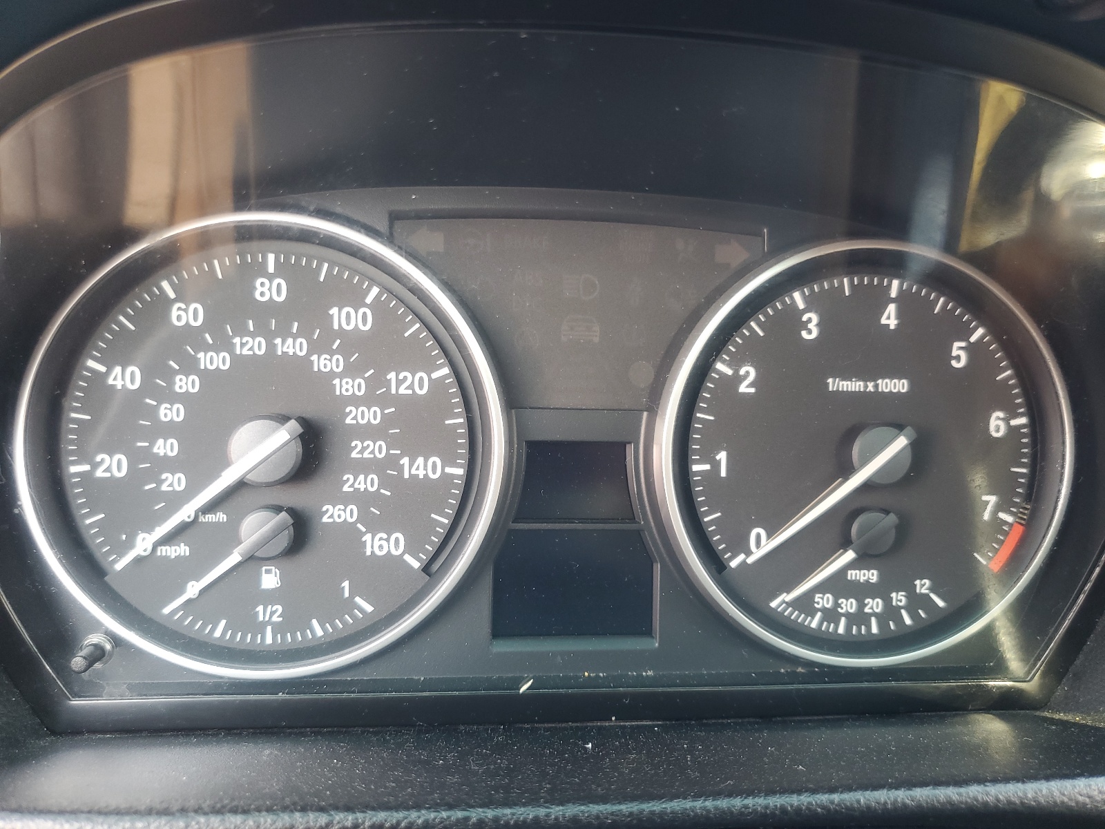 WBAPH73519E126646 2009 BMW 328 I