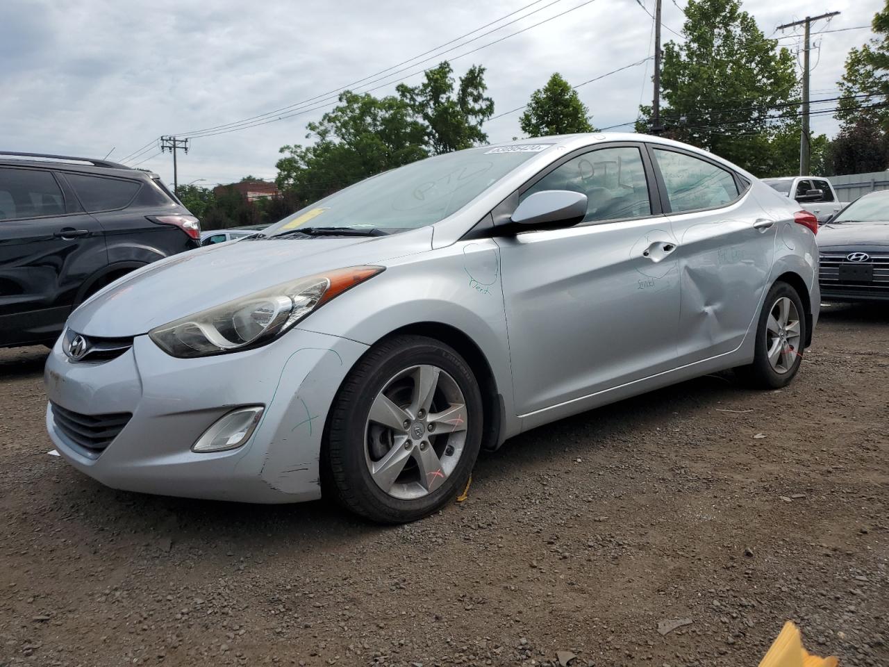 2013 Hyundai Elantra Gls VIN: 5NPDH4AE2DH276880 Lot: 63095424