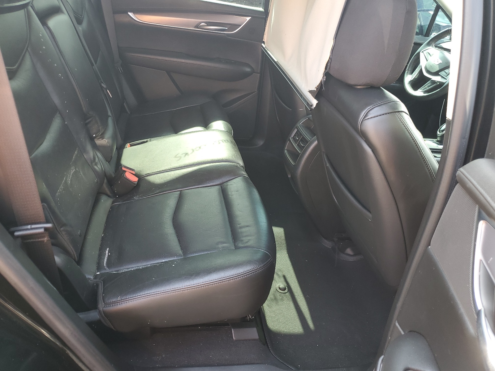 1GYKNBRS3HZ269198 2017 Cadillac Xt5 Luxury