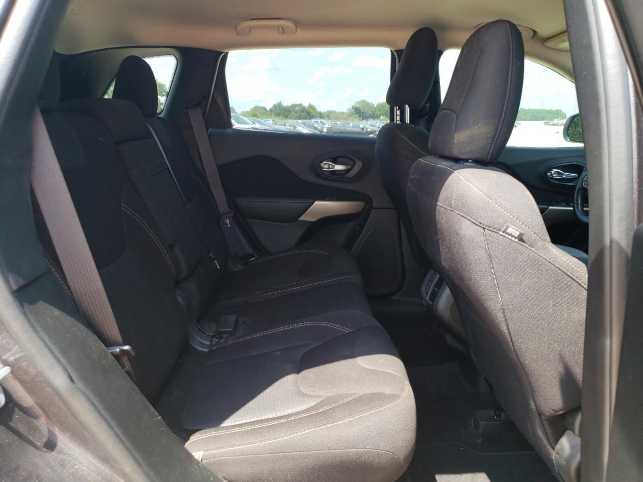 2017 Jeep Cherokee Latitude VIN: 1C4PJLCB9HD232076 Lot: 61882554