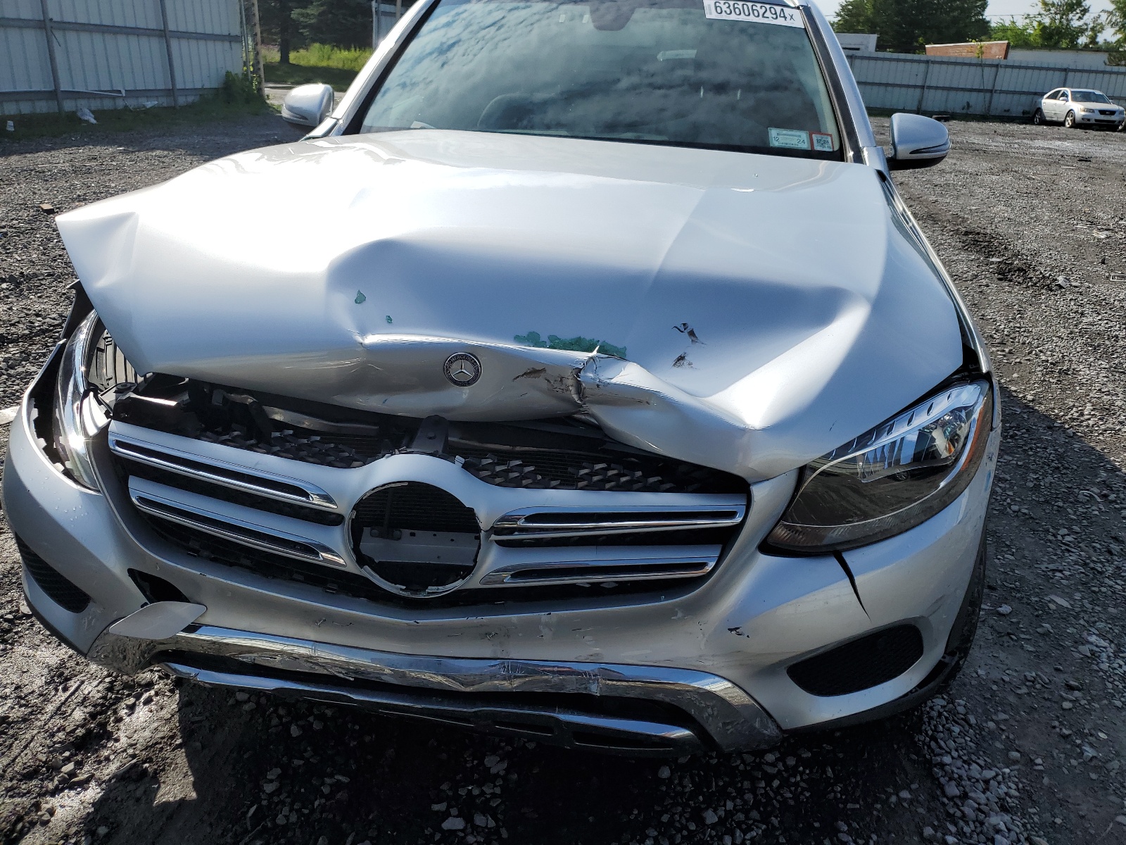 WDC0G4KB7HF145332 2017 Mercedes-Benz Glc 300 4Matic