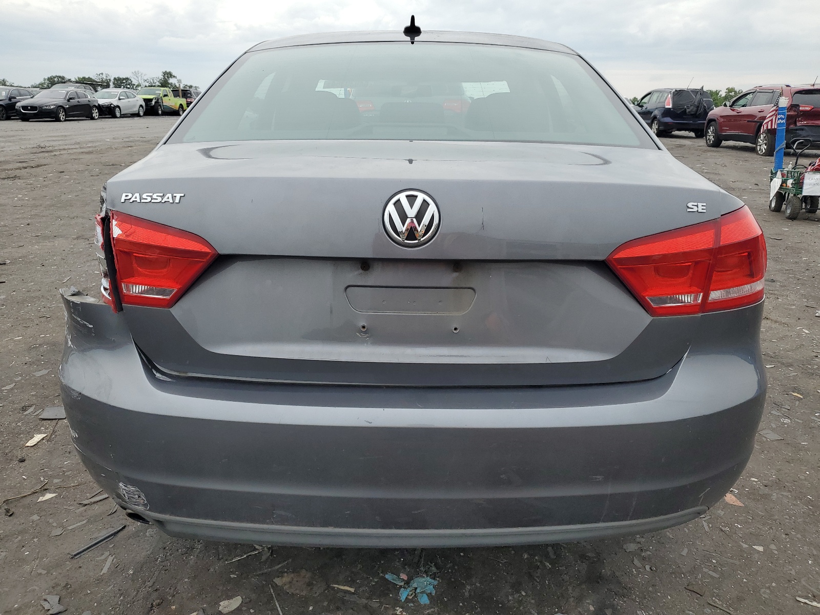 1VWBP7A3XCC038860 2012 Volkswagen Passat Se