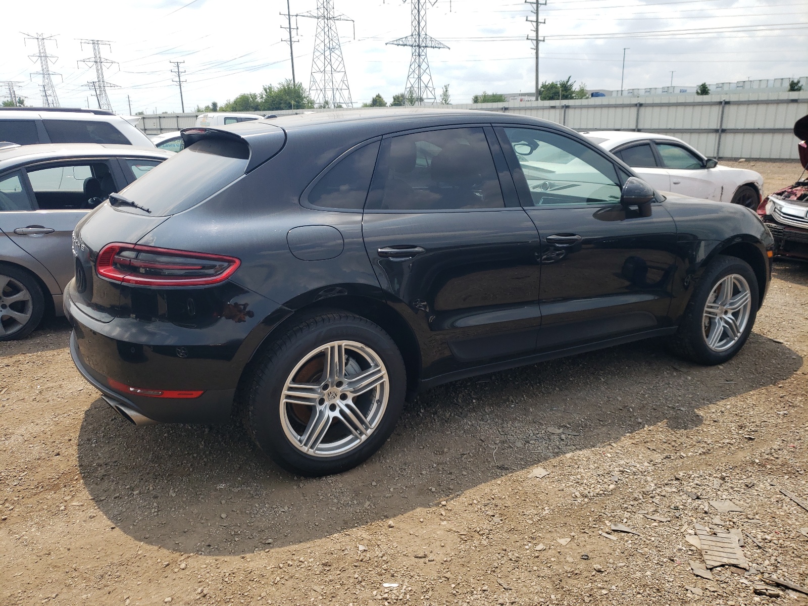 2015 Porsche Macan S vin: WP1AB2A52FLB52341