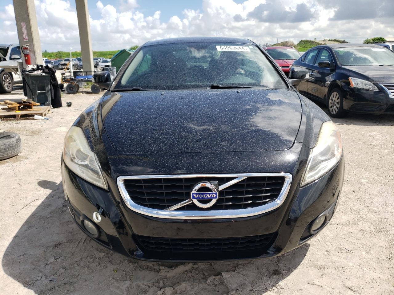 2011 Volvo C70 T5 VIN: YV1672MC7BJ117507 Lot: 64963644