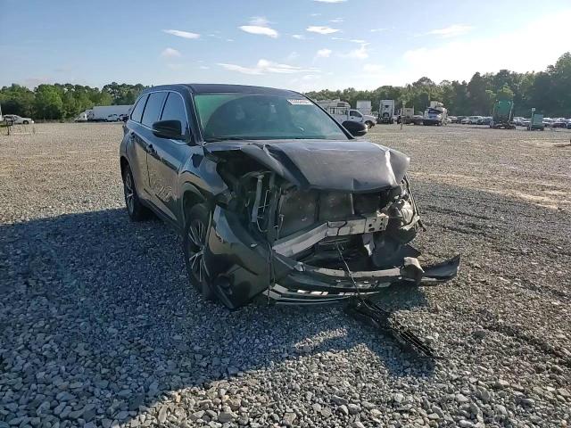 2018 Toyota Highlander Le VIN: 5TDZARFHXJS038856 Lot: 63932894