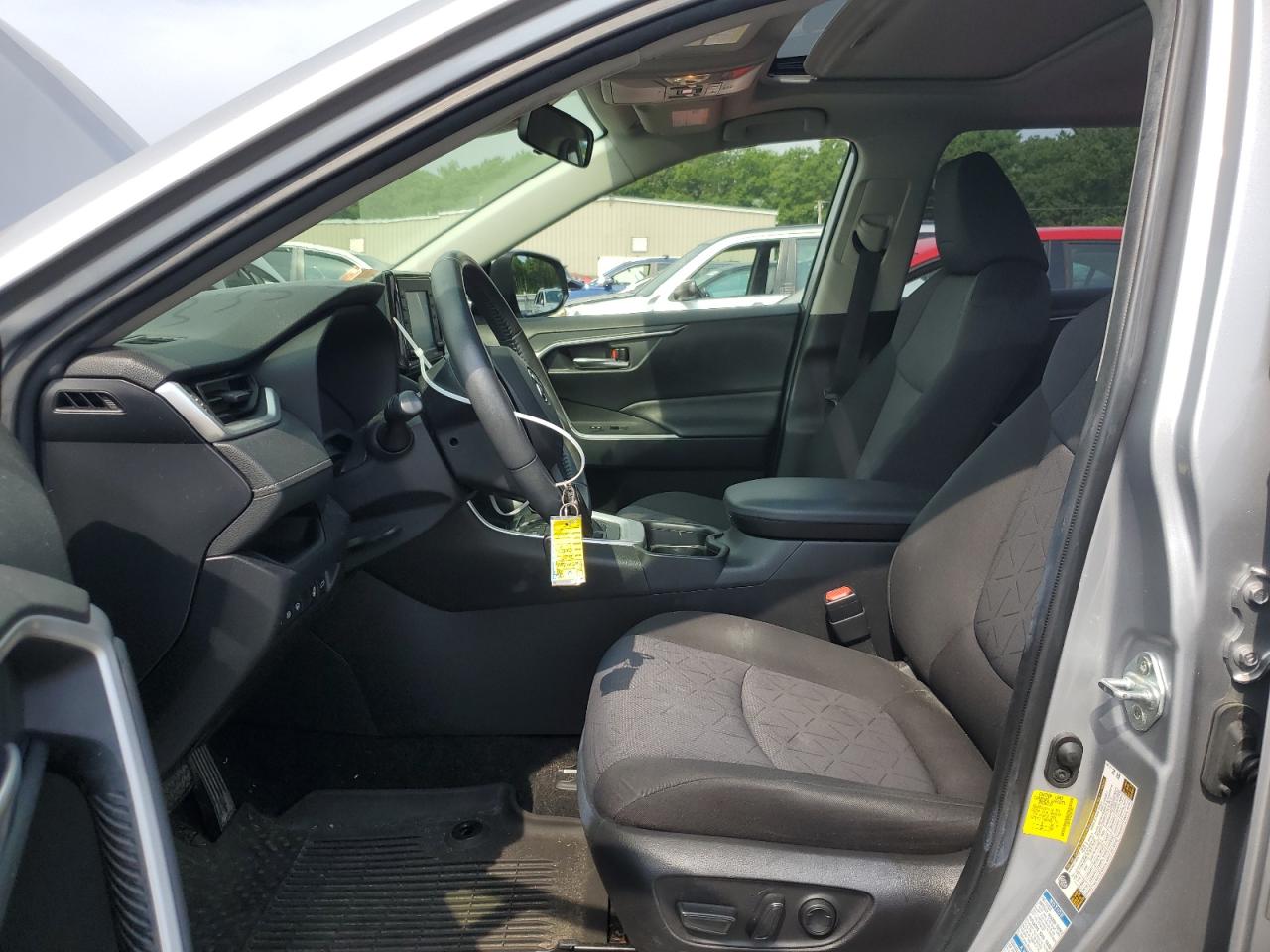 2020 Toyota Rav4 Xle VIN: JTMP1RFV2LD061477 Lot: 62874074