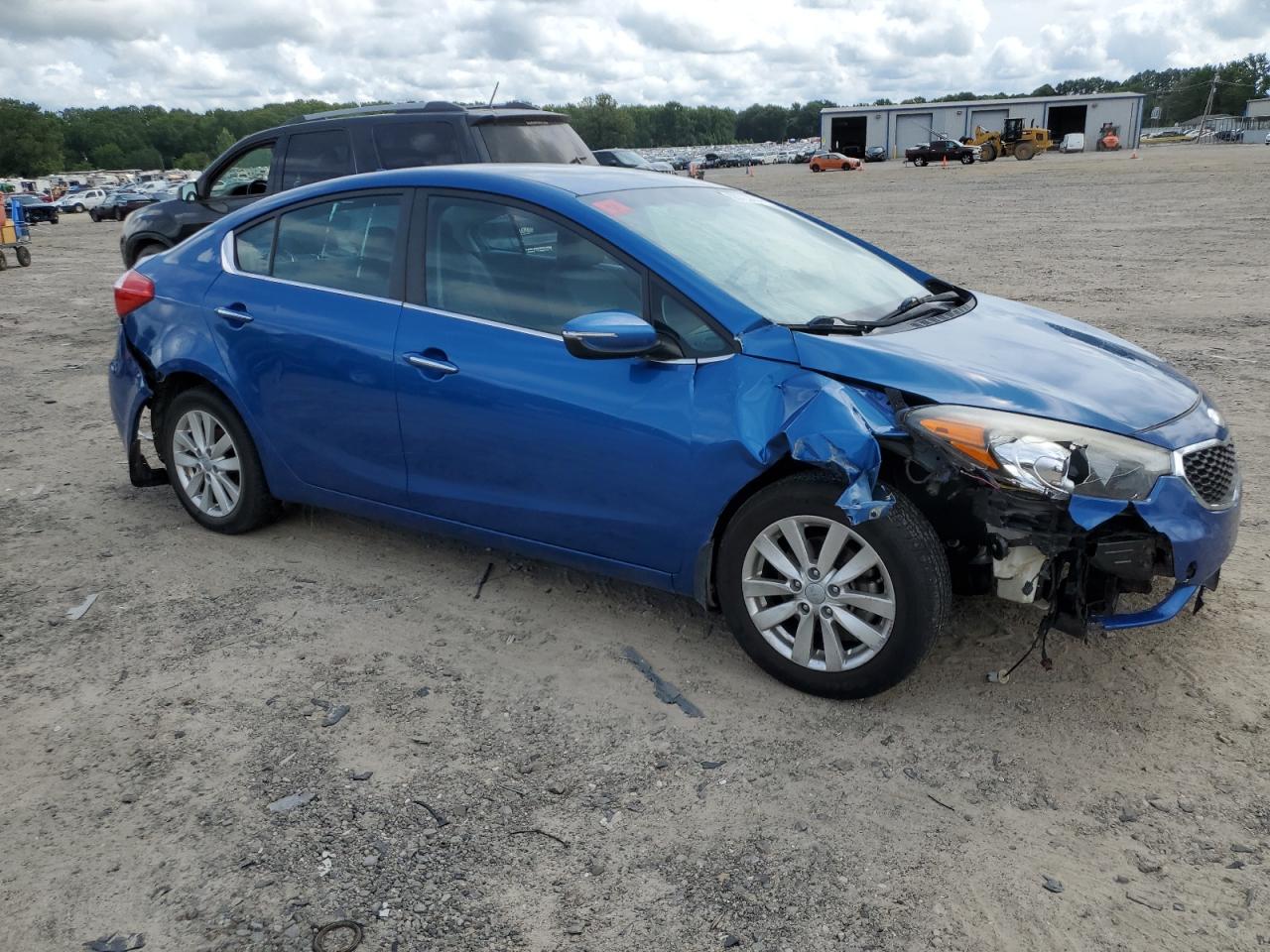 VIN KNAFX4A8XE5199809 2014 KIA FORTE no.4