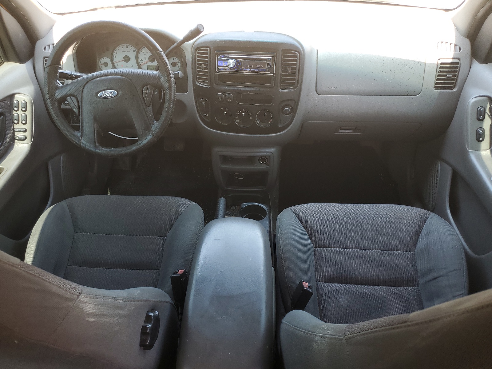 1FMYU04121KD99764 2001 Ford Escape Xlt