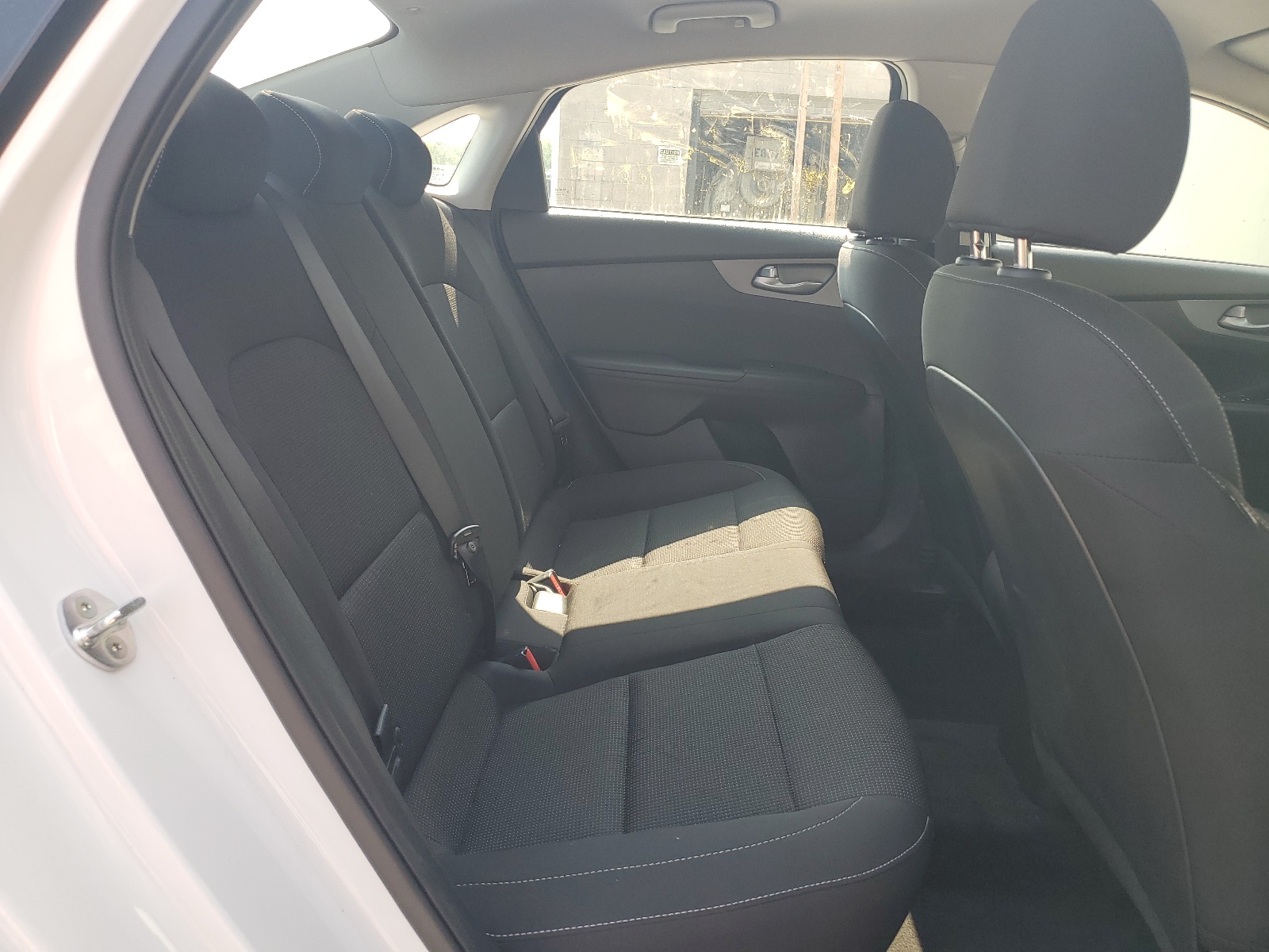 3KPF24AD1ME325332 2021 Kia Forte Fe