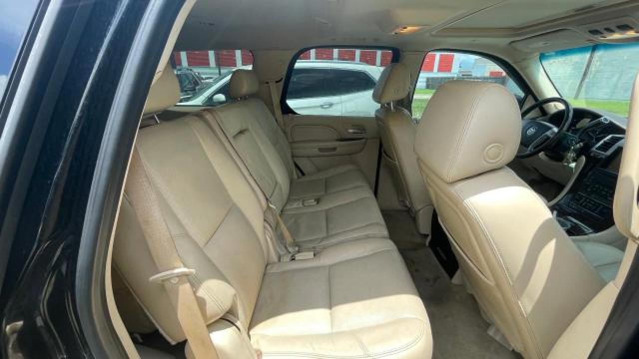 2008 Cadillac Escalade Luxury VIN: 1GYEC63848R163348 Lot: 65498634