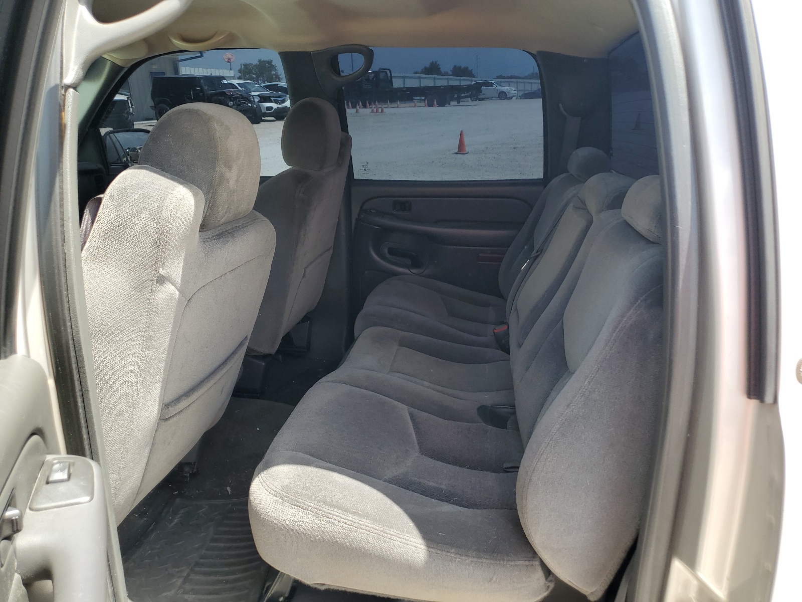 2GTEC13T651127680 2005 GMC New Sierra C1500