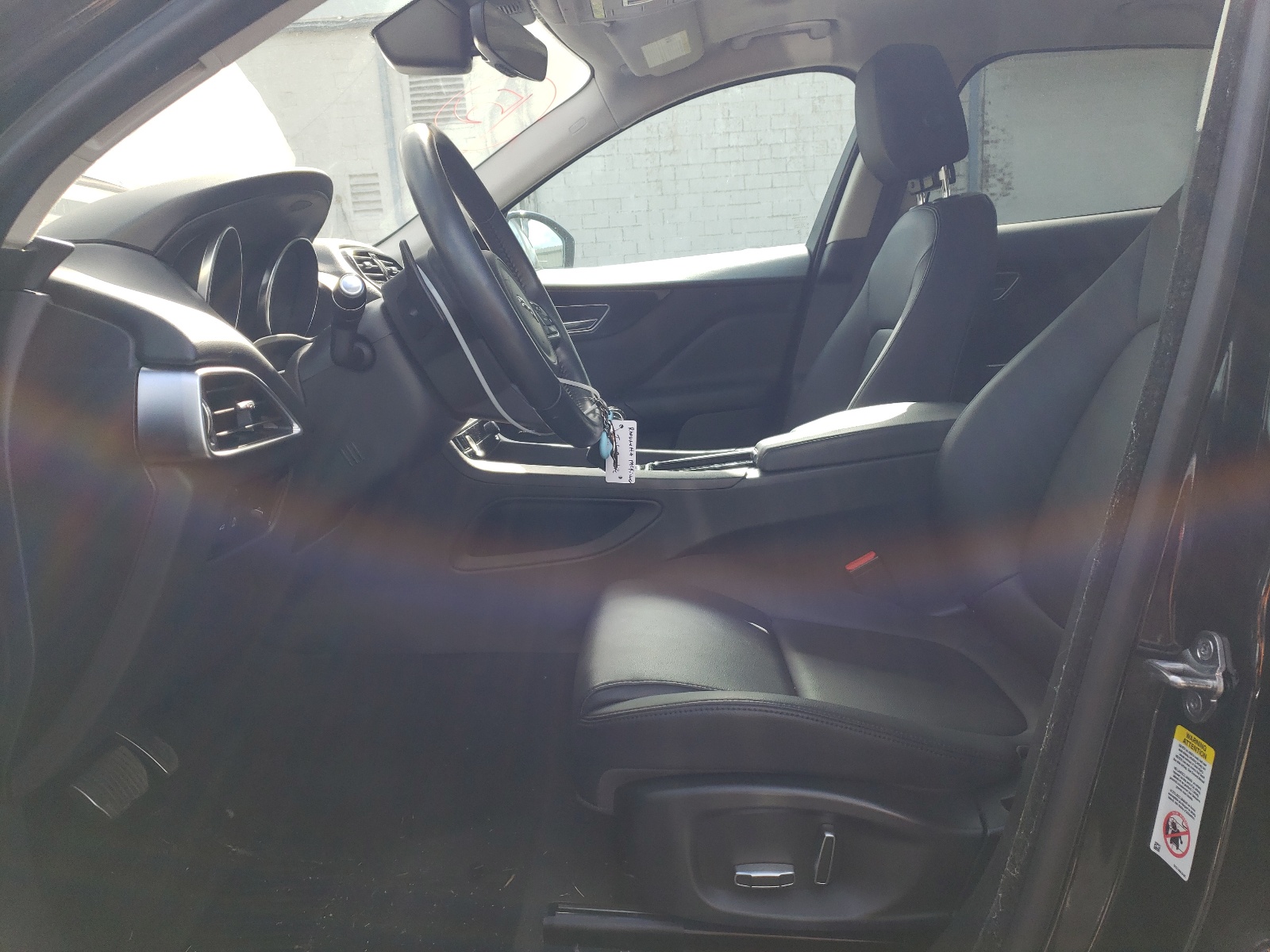 SADCJ2FX3KA391964 2019 Jaguar F-Pace Premium