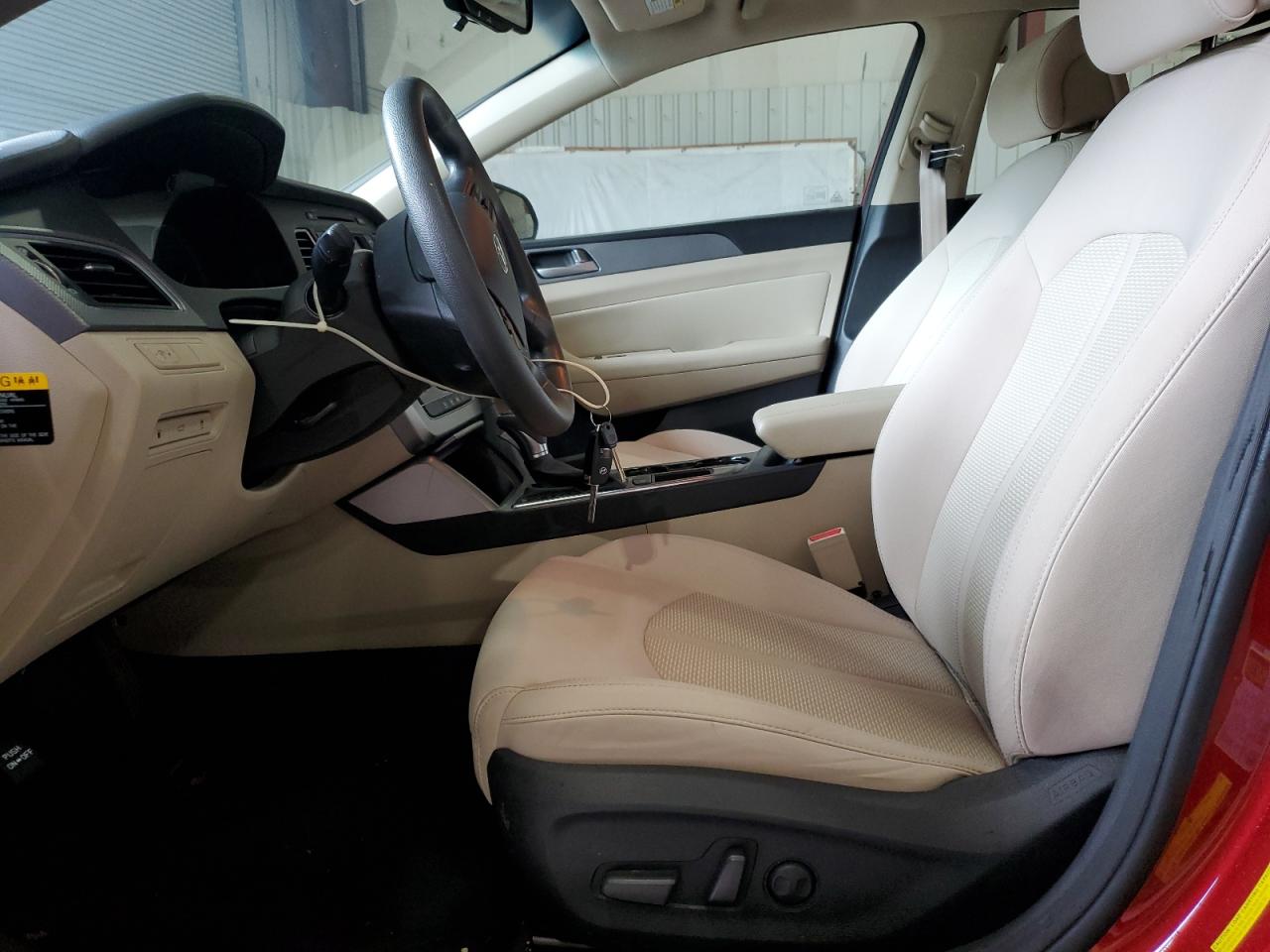 2015 Hyundai Sonata Se VIN: 5NPE24AF4FH164065 Lot: 61907934