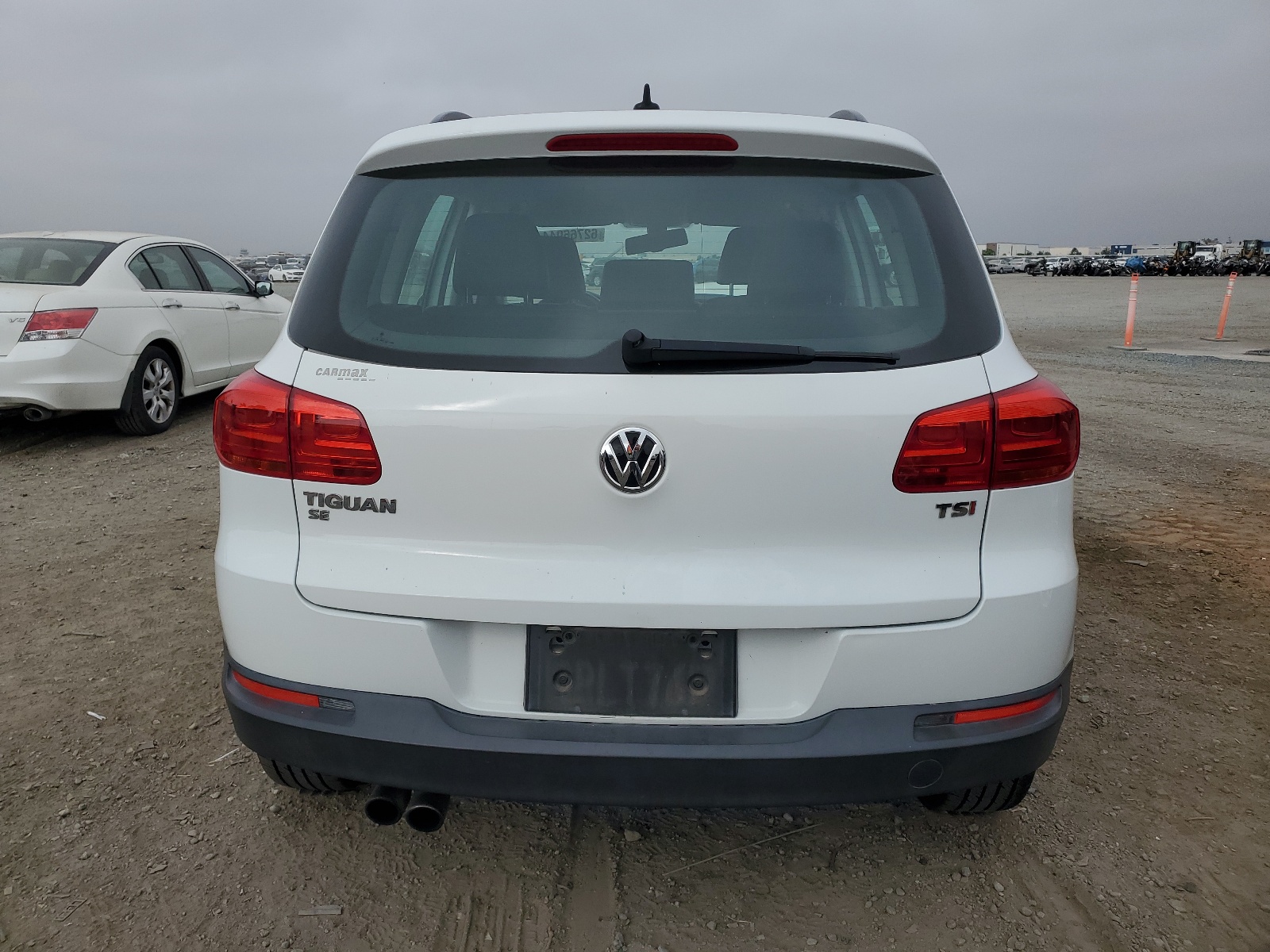 WVGAV7AX4HK005742 2017 Volkswagen Tiguan S