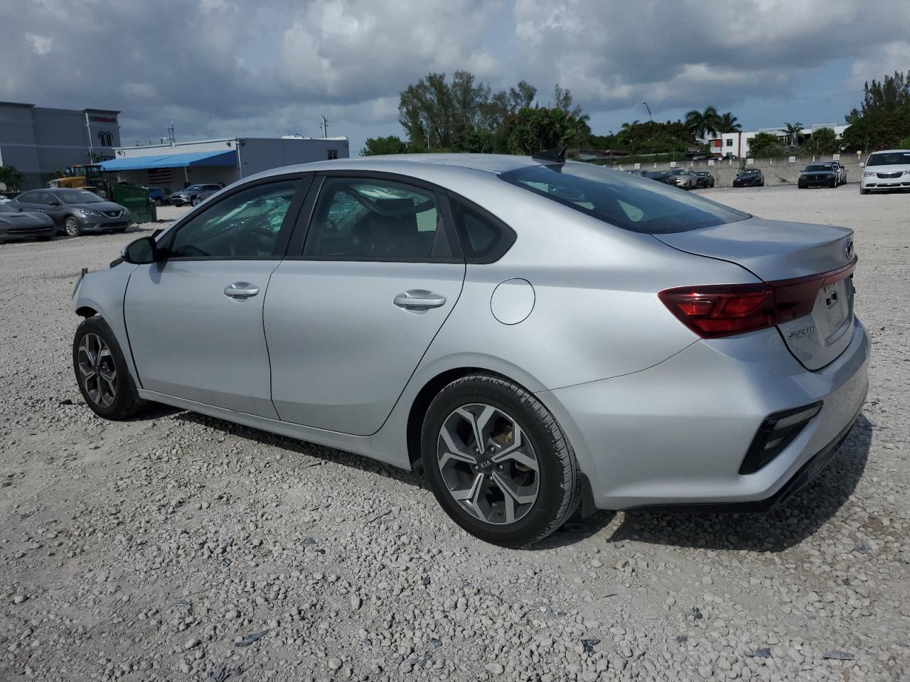 2021 Kia Forte - Image 2