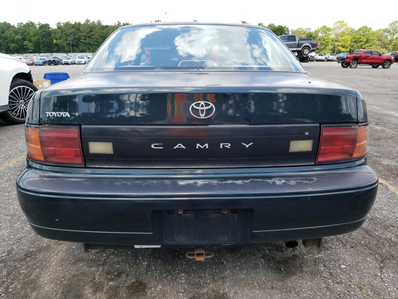 1992 Toyota Camry Dlx VIN: 4T1SK11E6NU151844 Lot: 62657604