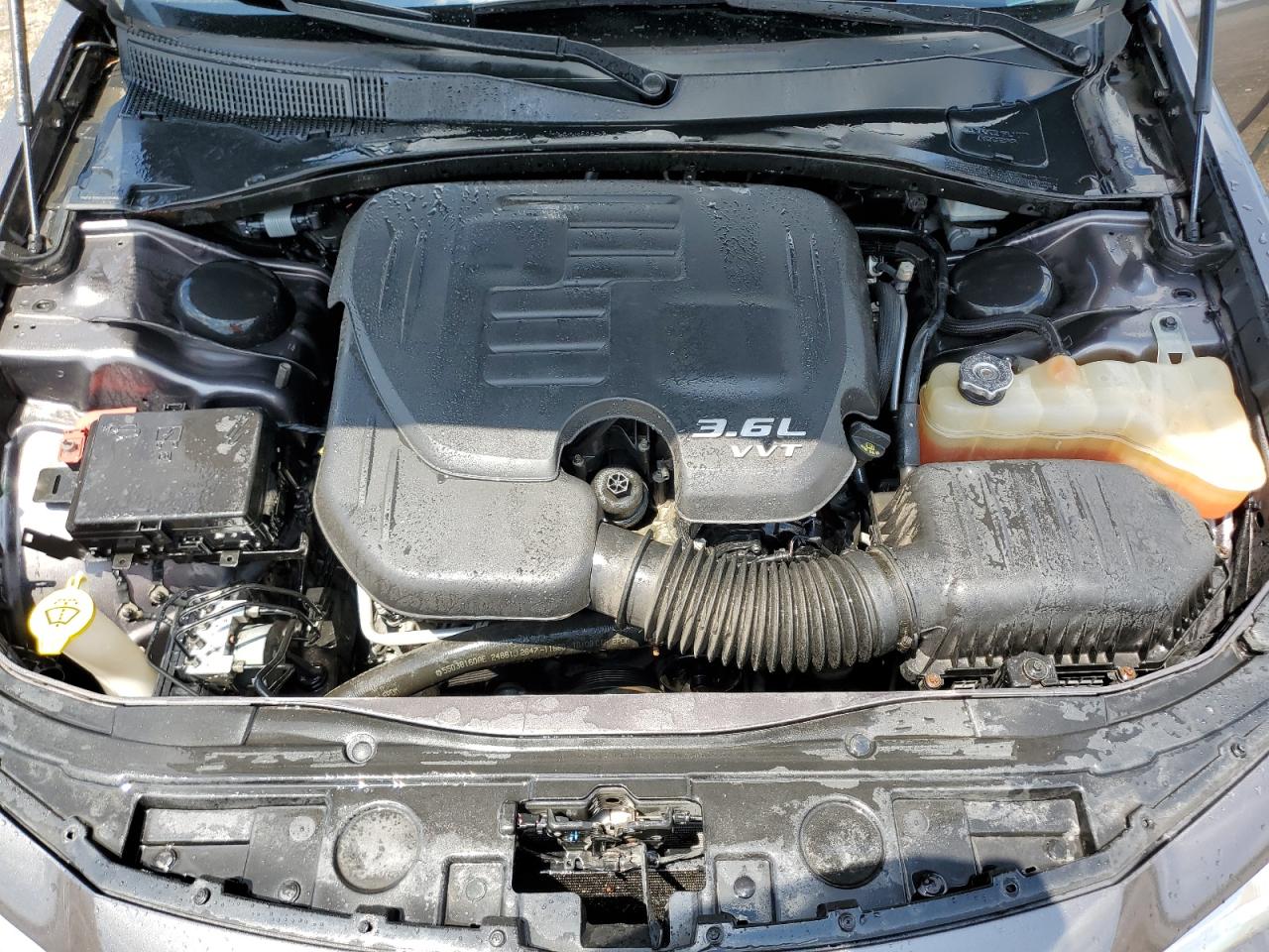 2018 Chrysler 300 Limited VIN: 2C3CCAKG2JH177378 Lot: 62921174