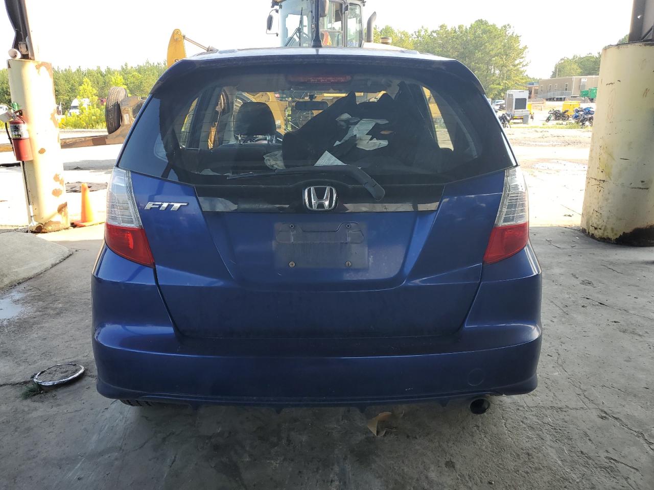 JHMGE8H68BC003820 2011 Honda Fit Sport