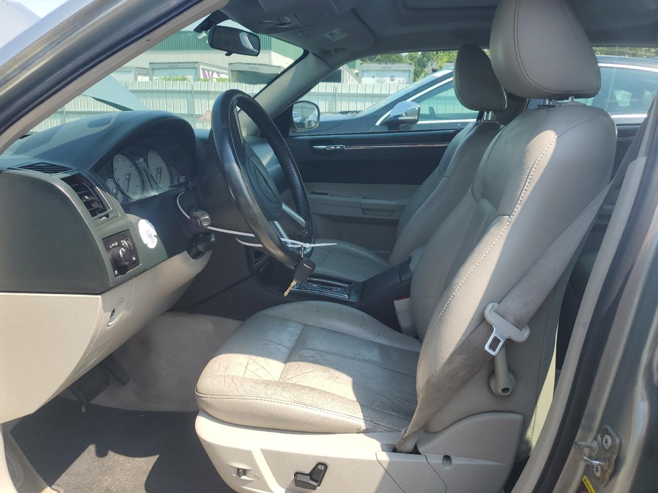 2005 Chrysler 300 Touring VIN: 2C3AA53G35H119420 Lot: 62944914