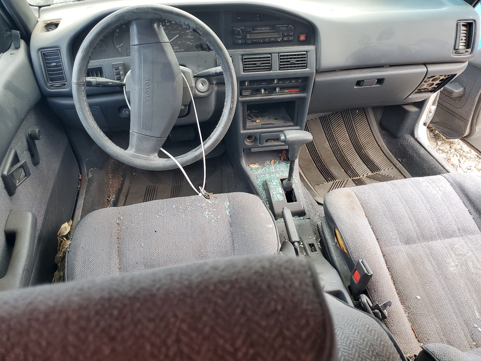 JT2AE94K7L3402227 1990 Toyota Corolla Dlx