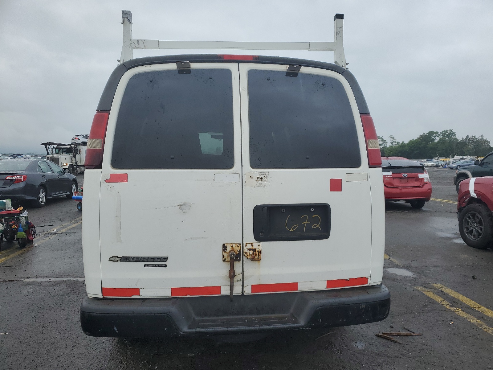 1GAWGPFA0E1211109 2014 Chevrolet Express G2500 Ls