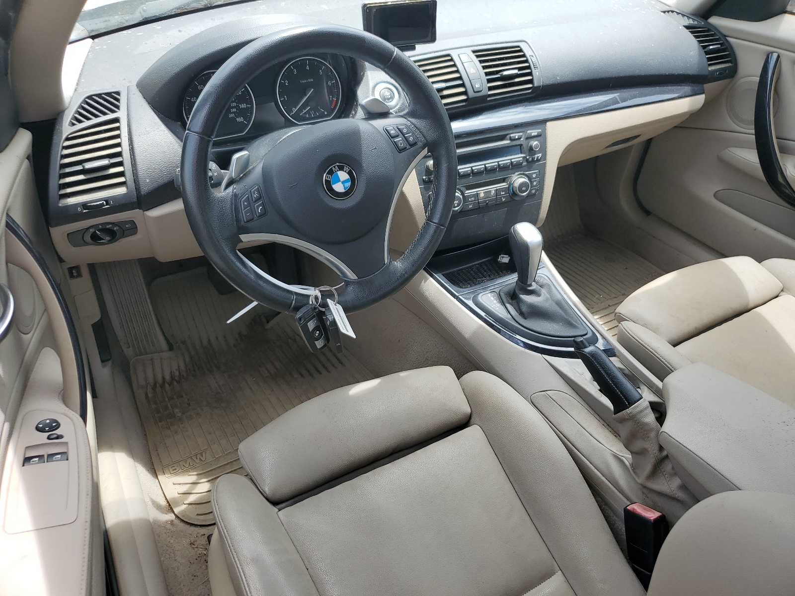 WBAUP7C5XAVK76801 2010 BMW 128 I
