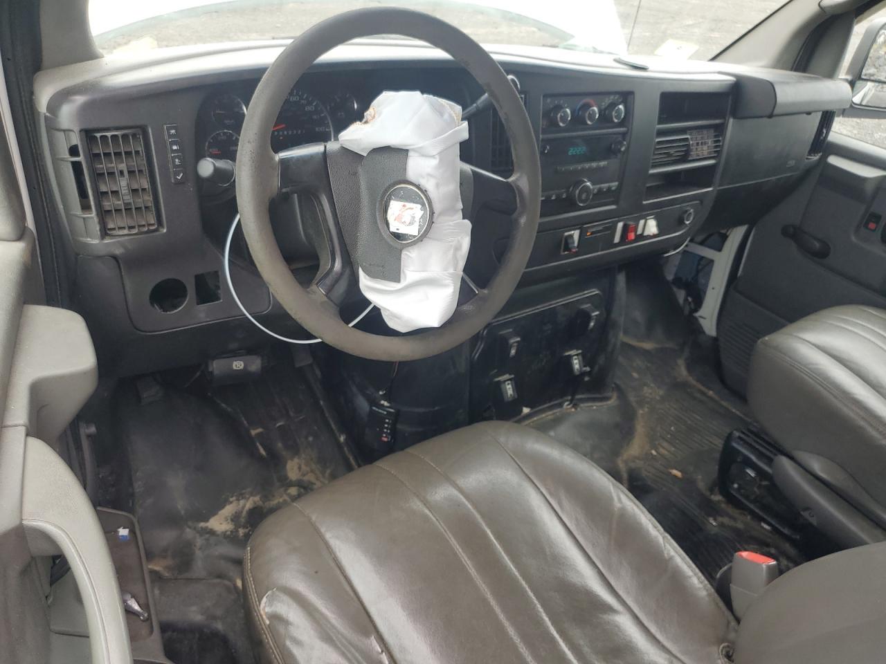 2010 Chevrolet Express G1500 VIN: 1GCUHAD4XA1169631 Lot: 63490164