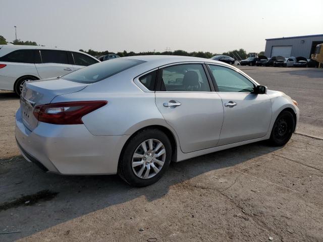  NISSAN ALTIMA 2018 Srebrny