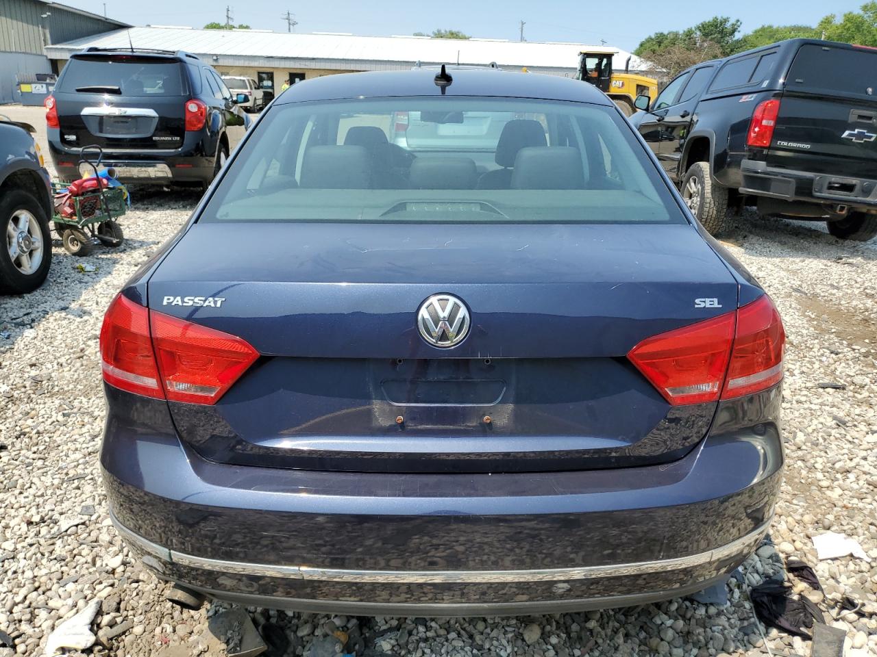 2012 Volkswagen Passat Sel VIN: 1VWCH7A36CC072151 Lot: 68238124