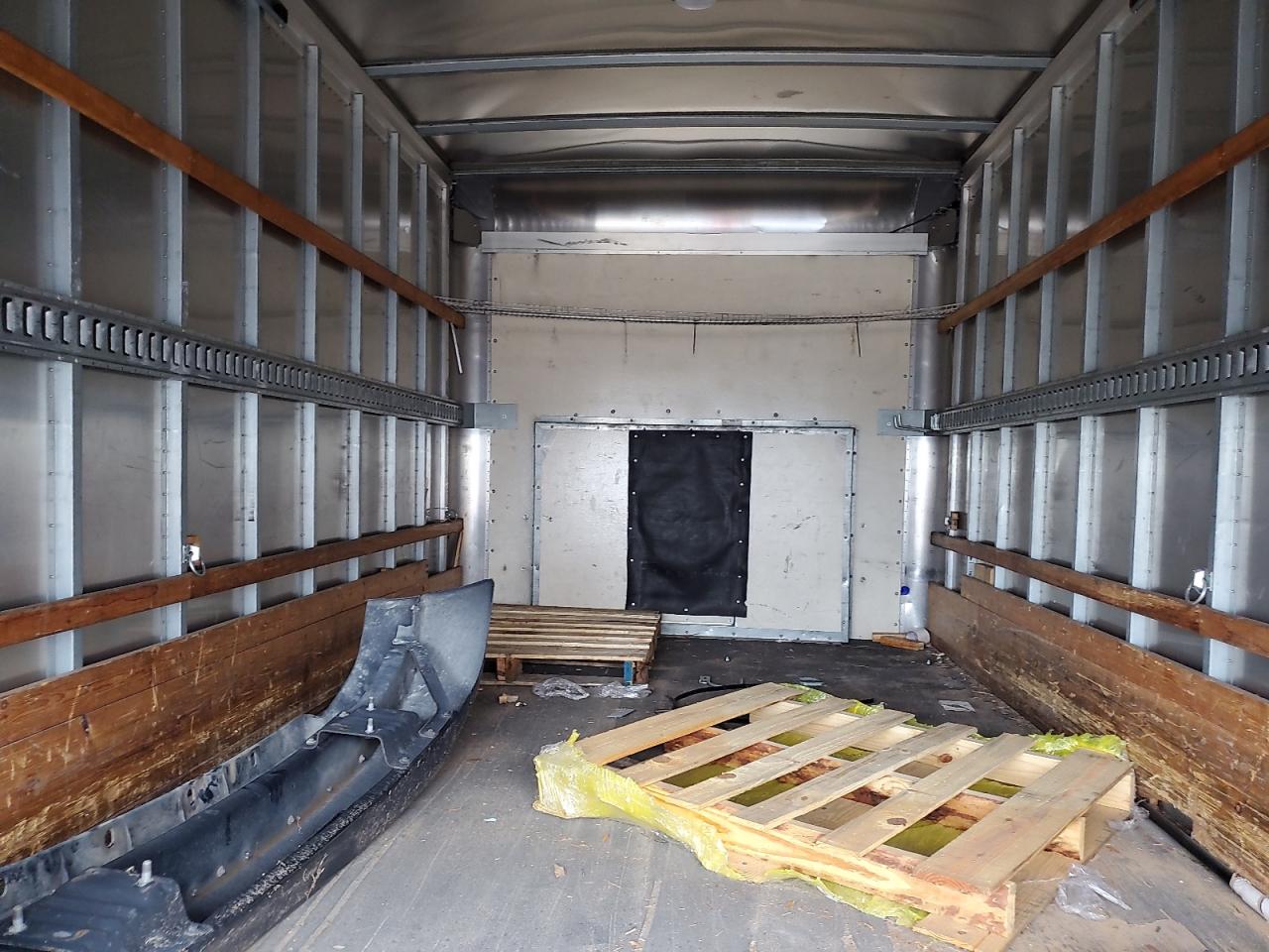 2019 Ford Econoline E450 Super Duty Cutaway Van VIN: 1FDXE4FS3KDC02564 Lot: 61914534