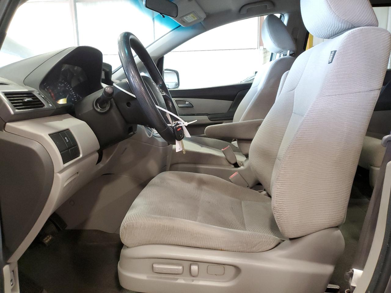 5FNRL5H23CB107566 2012 Honda Odyssey Lx