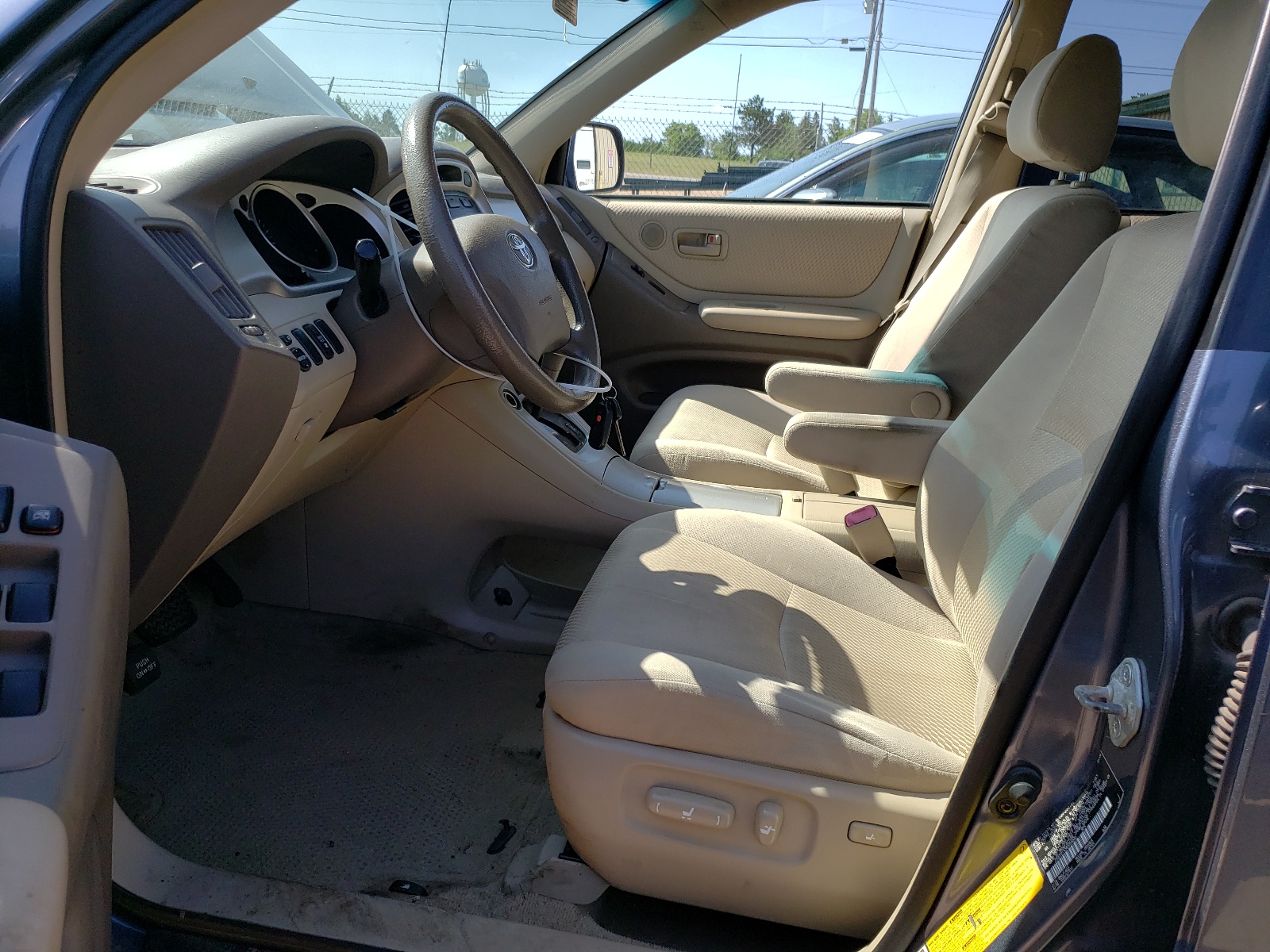 JTEEP21A340056830 2004 Toyota Highlander