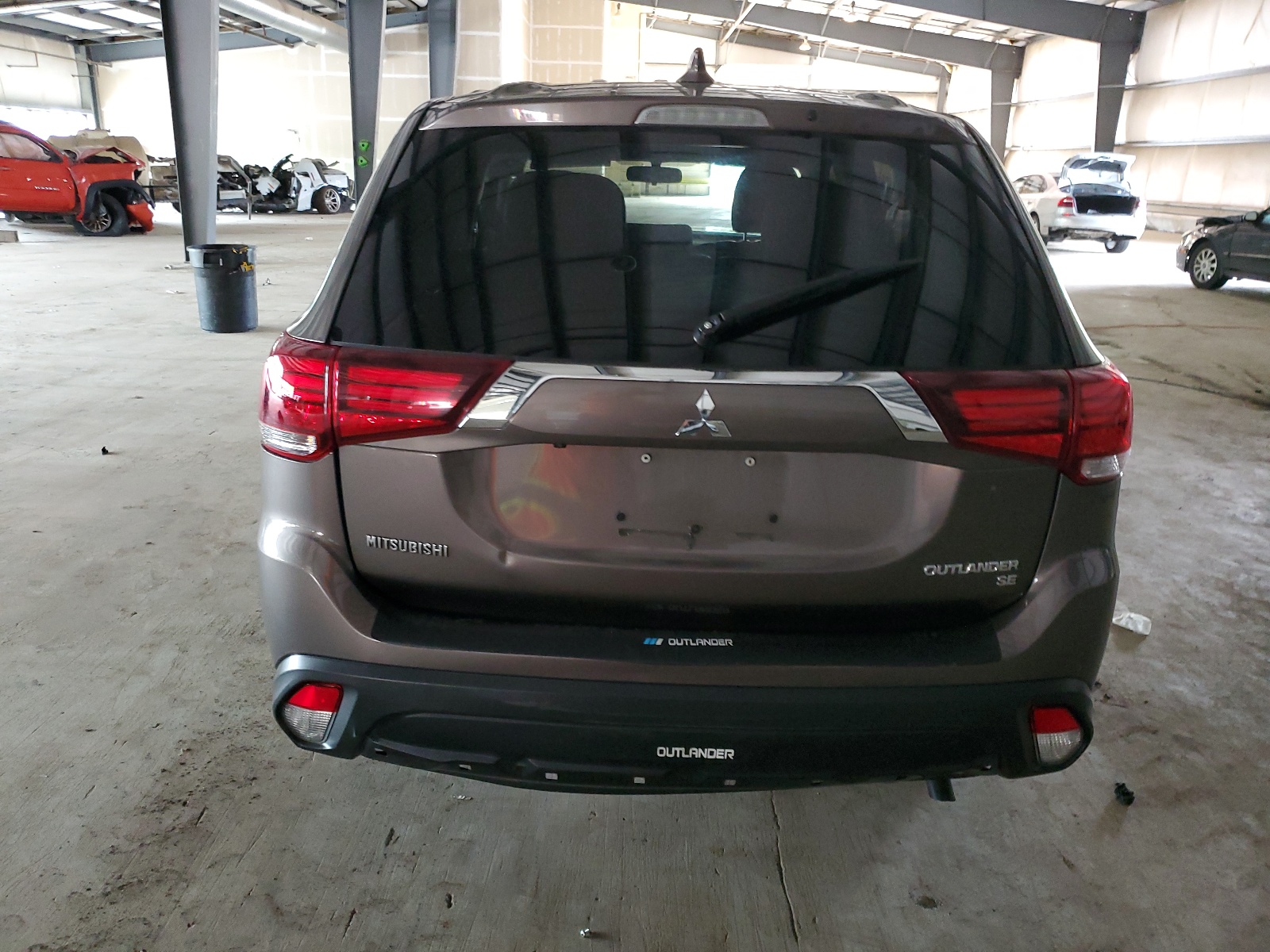 JA4AD3A39KZ008805 2019 Mitsubishi Outlander Se