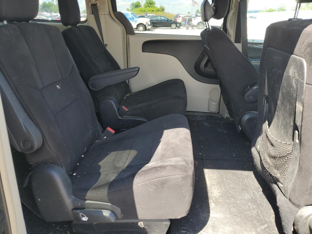 2011 Chrysler Town & Country Touring VIN: 2A4RR5DG2BR610678 Lot: 61738974