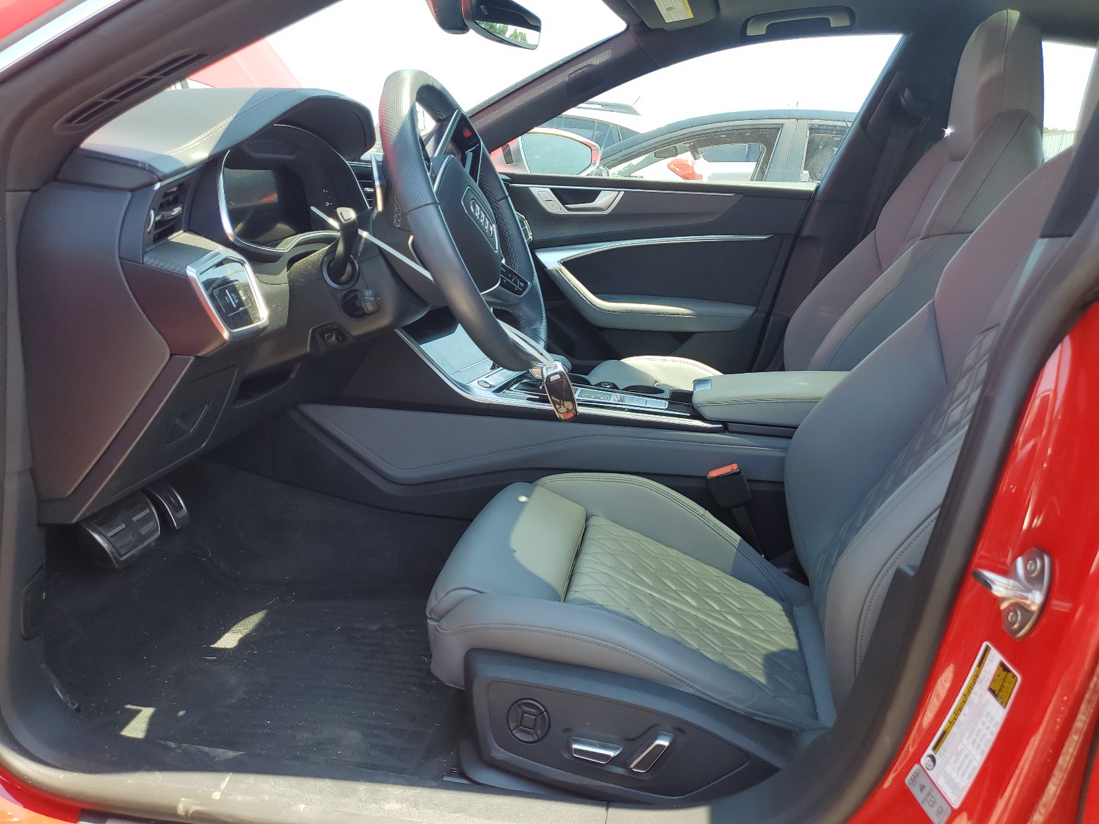 WAUSFBF2XNN054196 2022 Audi S7 Prestige