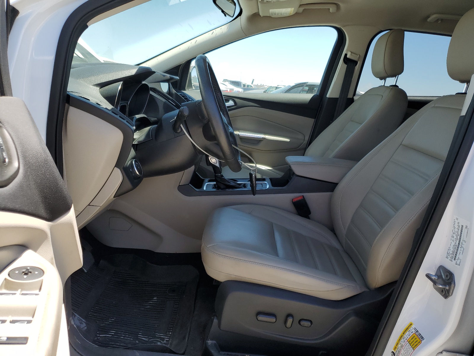 1FMCU9HD3KUB64489 2019 Ford Escape Sel