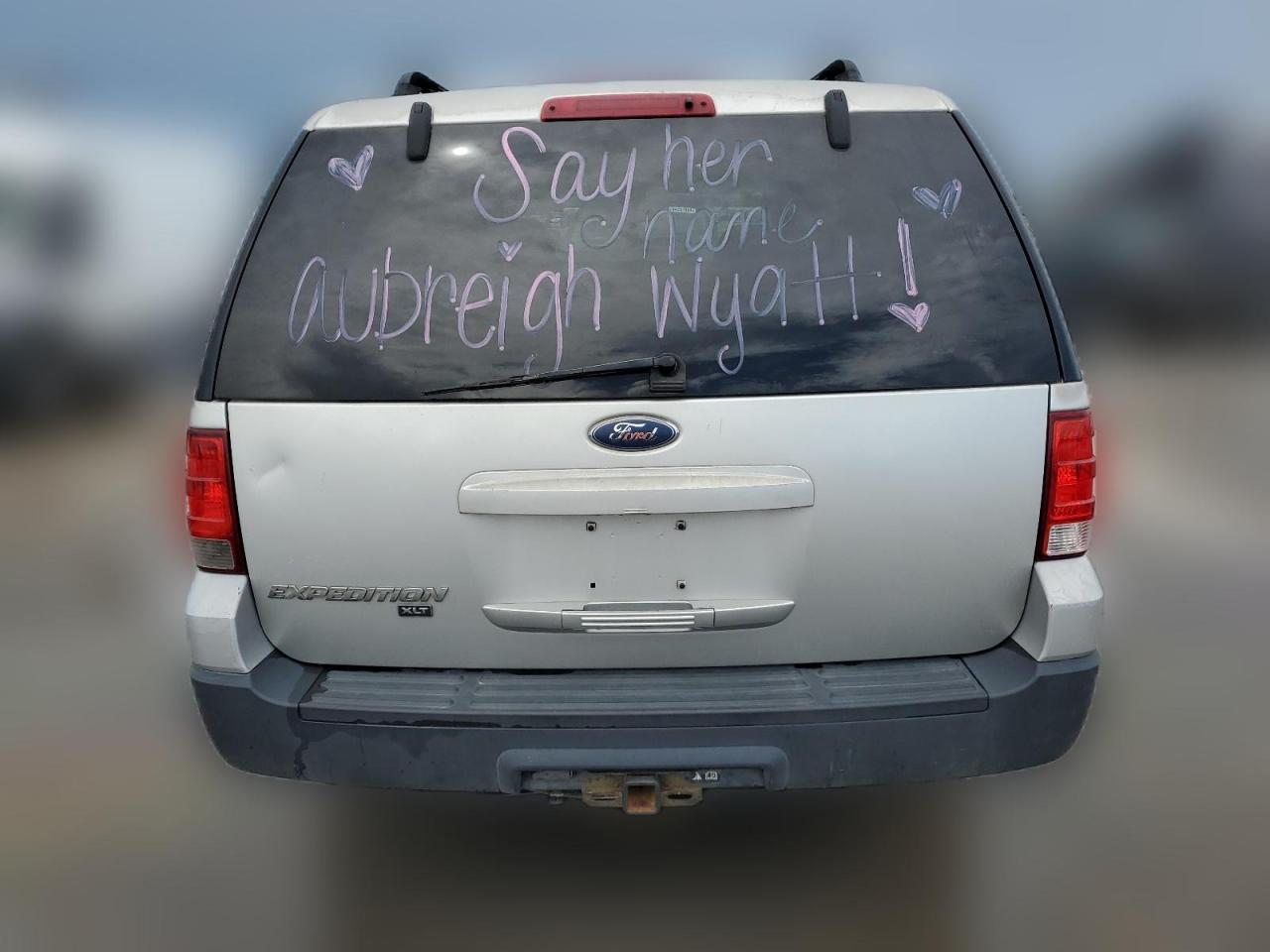 2005 Ford Expedition Xlt VIN: 1FMPU155X5LA17967 Lot: 64687974