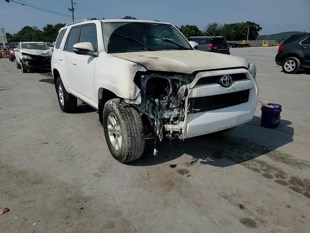 2018 Toyota 4Runner Sr5/Sr5 Premium VIN: JTEBU5JR9J5605075 Lot: 63294314