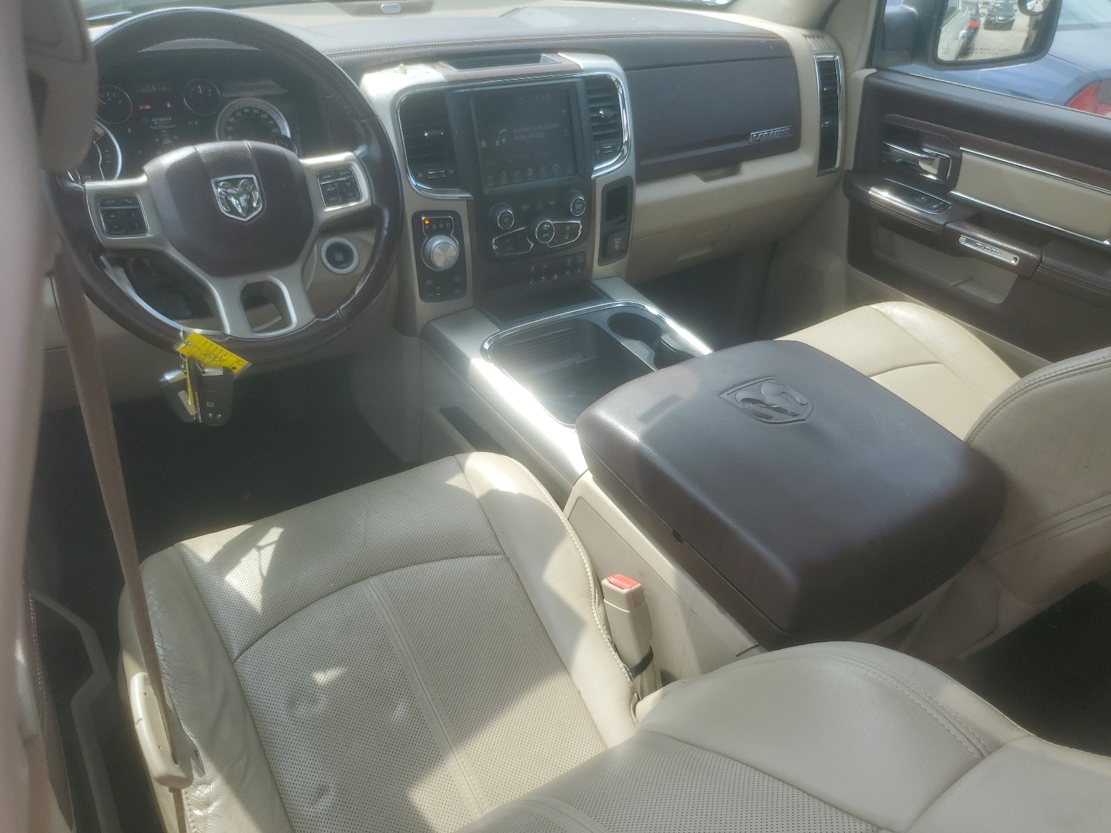 1C6RR7NMXHS871982 2017 Ram 1500 Laramie