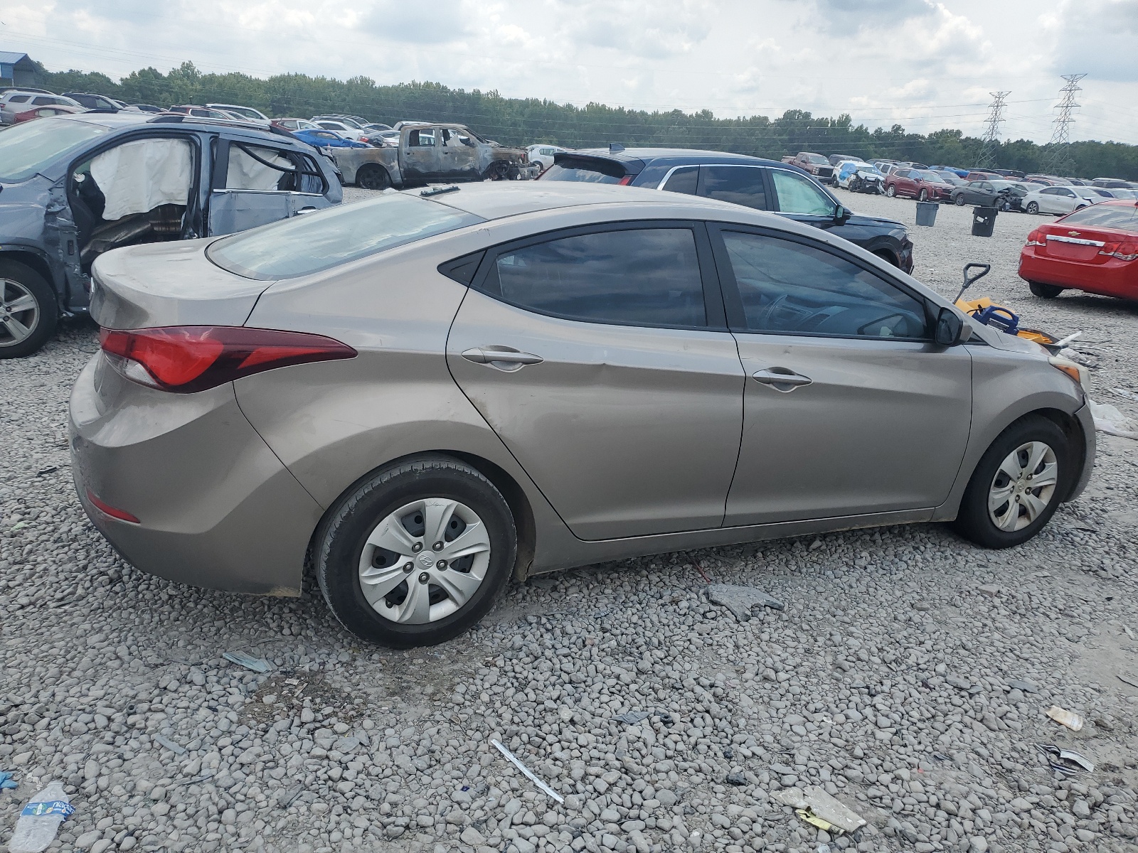 2016 Hyundai Elantra Se vin: 5NPDH4AE3GH768029