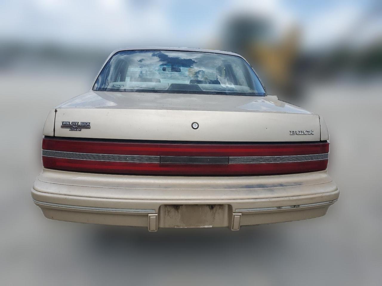 1994 Buick Century Special VIN: 1G4AG5546R6425317 Lot: 63777084