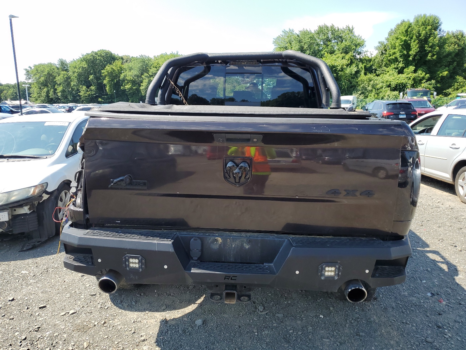 1C6RR7GT6HS814862 2017 Ram 1500 Slt