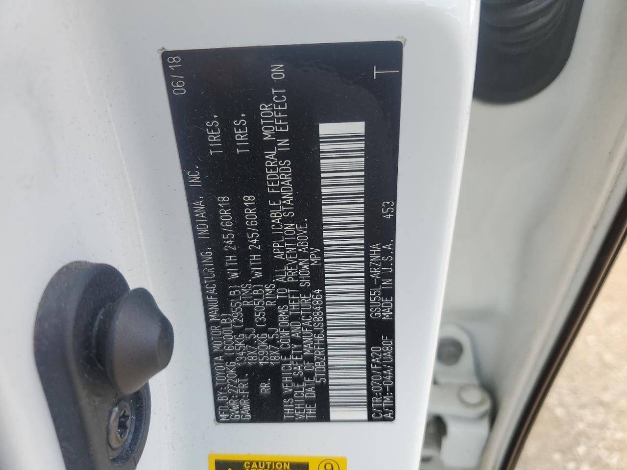 2018 Toyota Highlander Le VIN: 5TDBZRFH6JS884864 Lot: 63325034