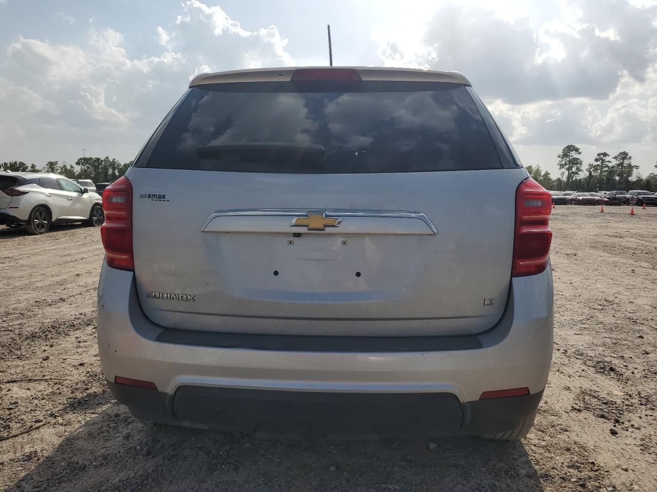 2GNALCEKXH6171677 2017 Chevrolet Equinox Lt