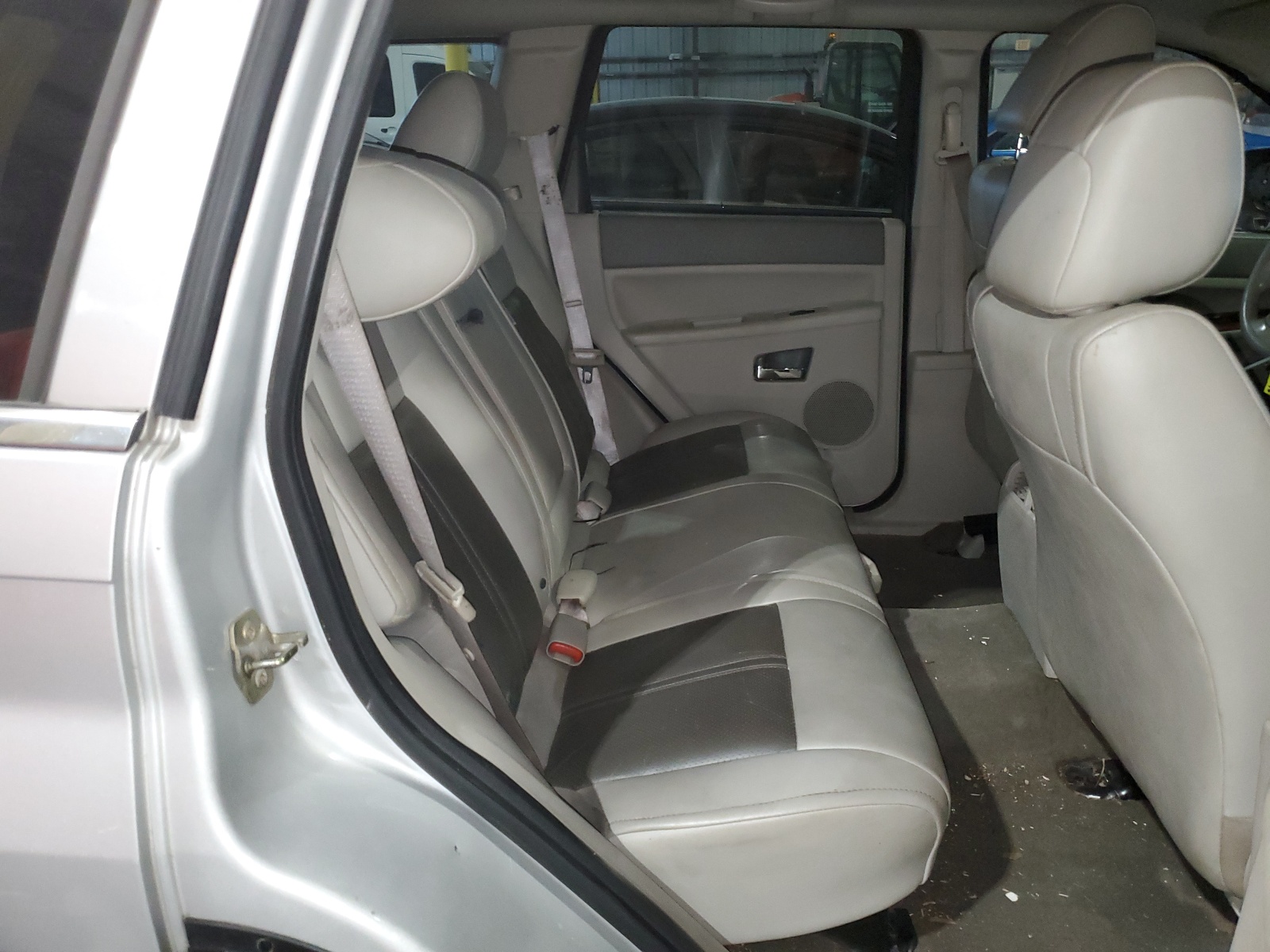 1J4HR58N95C666571 2005 Jeep Grand Cherokee Limited