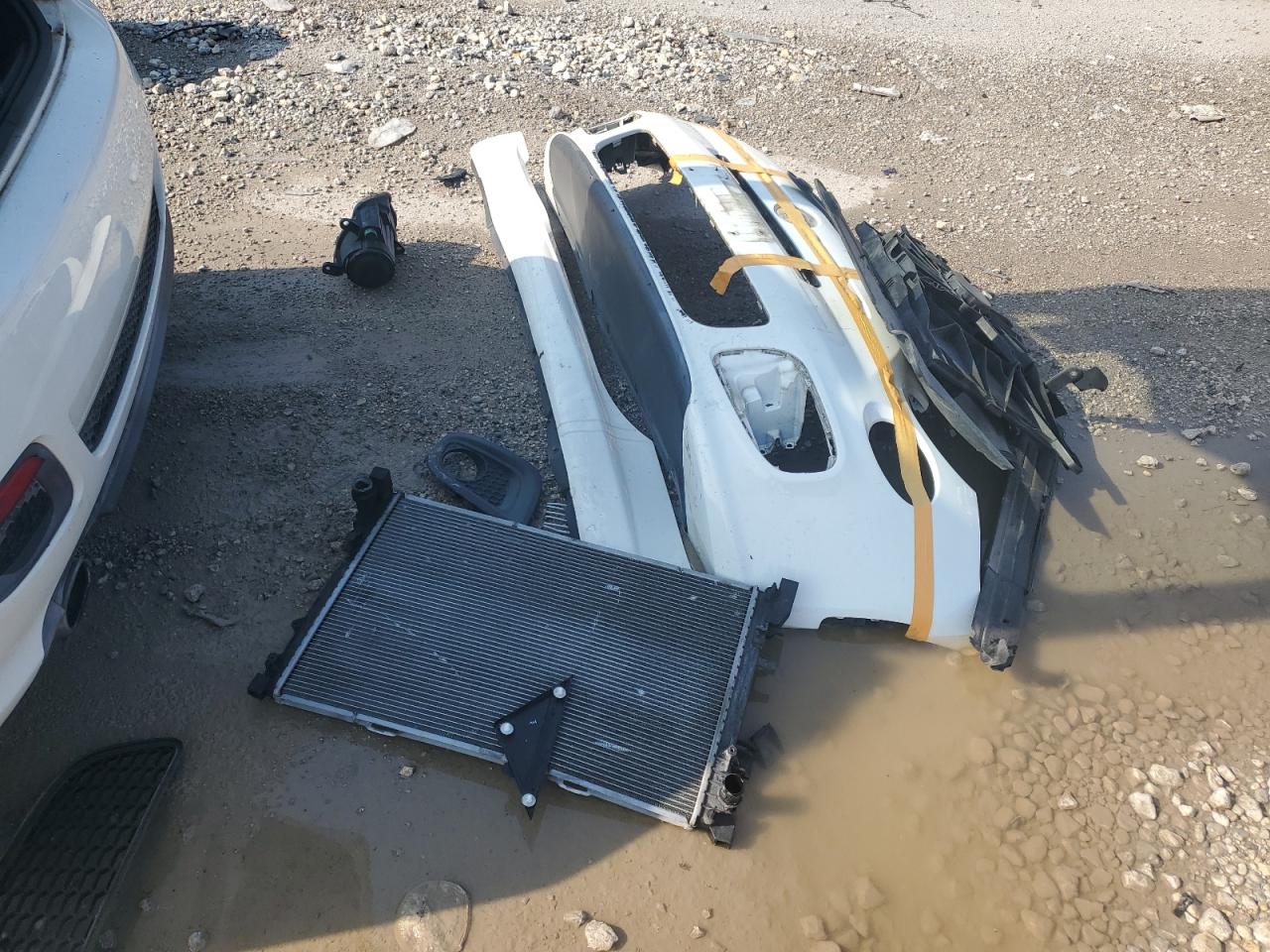 2015 Fiat 500 Sport VIN: 3C3CFFBR1FT555761 Lot: 61223404