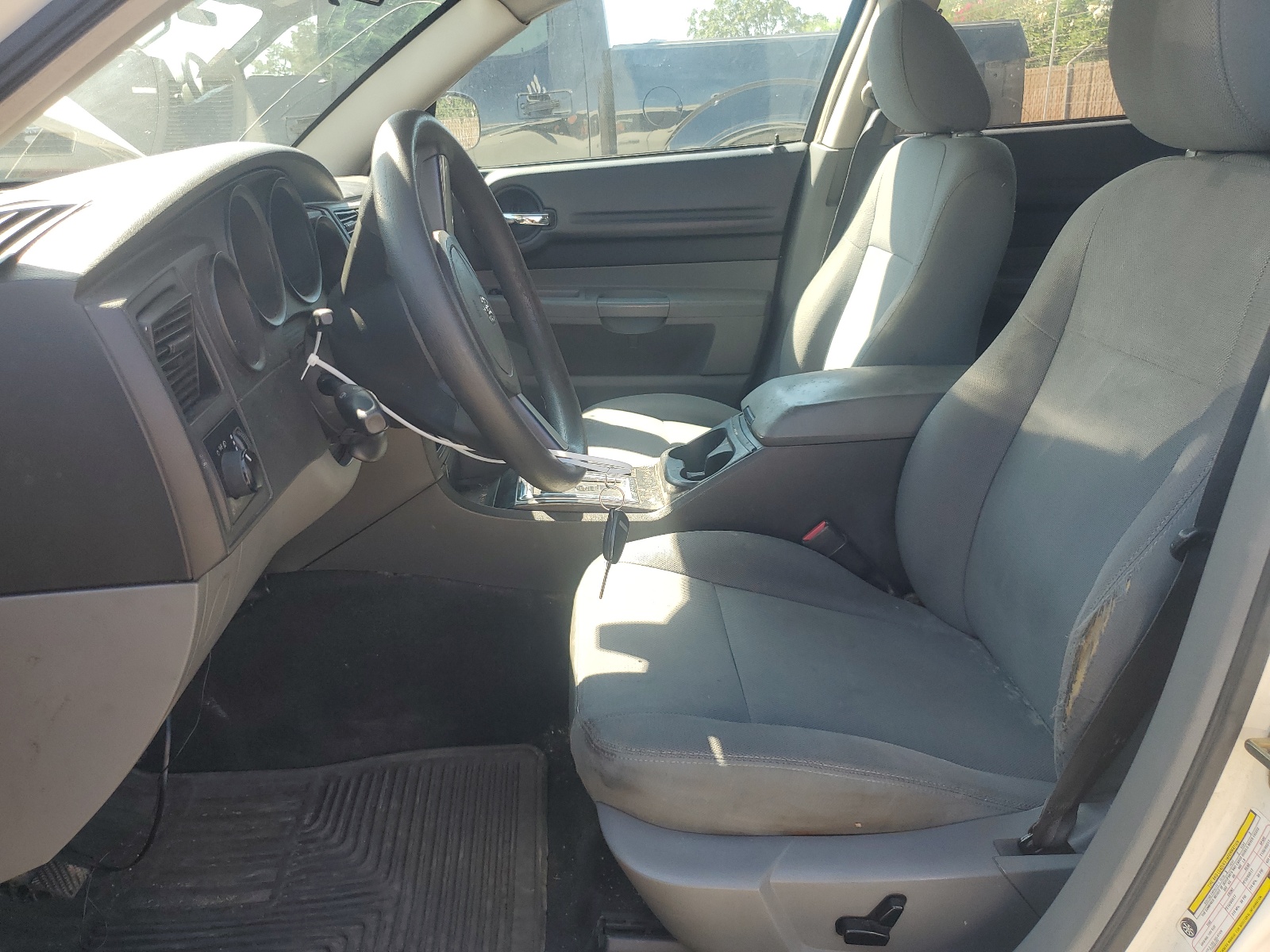 2D4FV48T55H693171 2005 Dodge Magnum Se