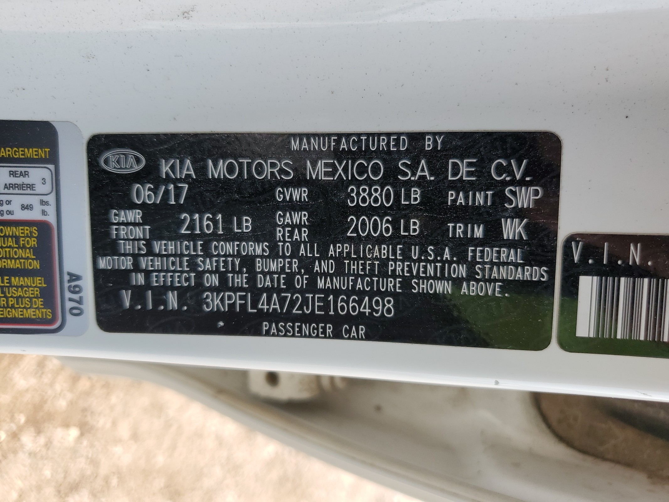 3KPFL4A72JE166498 2018 Kia Forte Lx