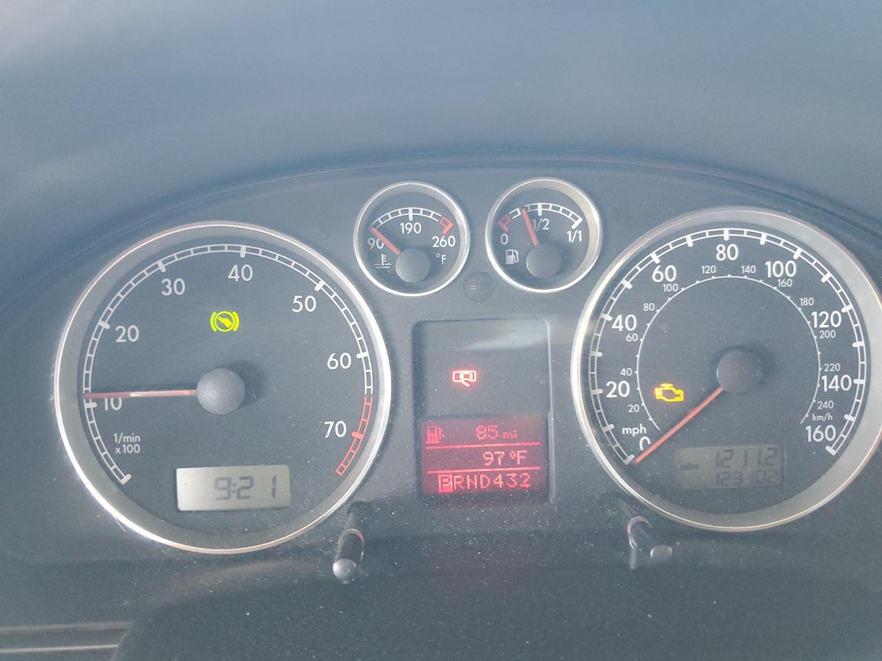 2003 Volkswagen Passat Glx VIN: WVWRH63B83P194417 Lot: 64011604