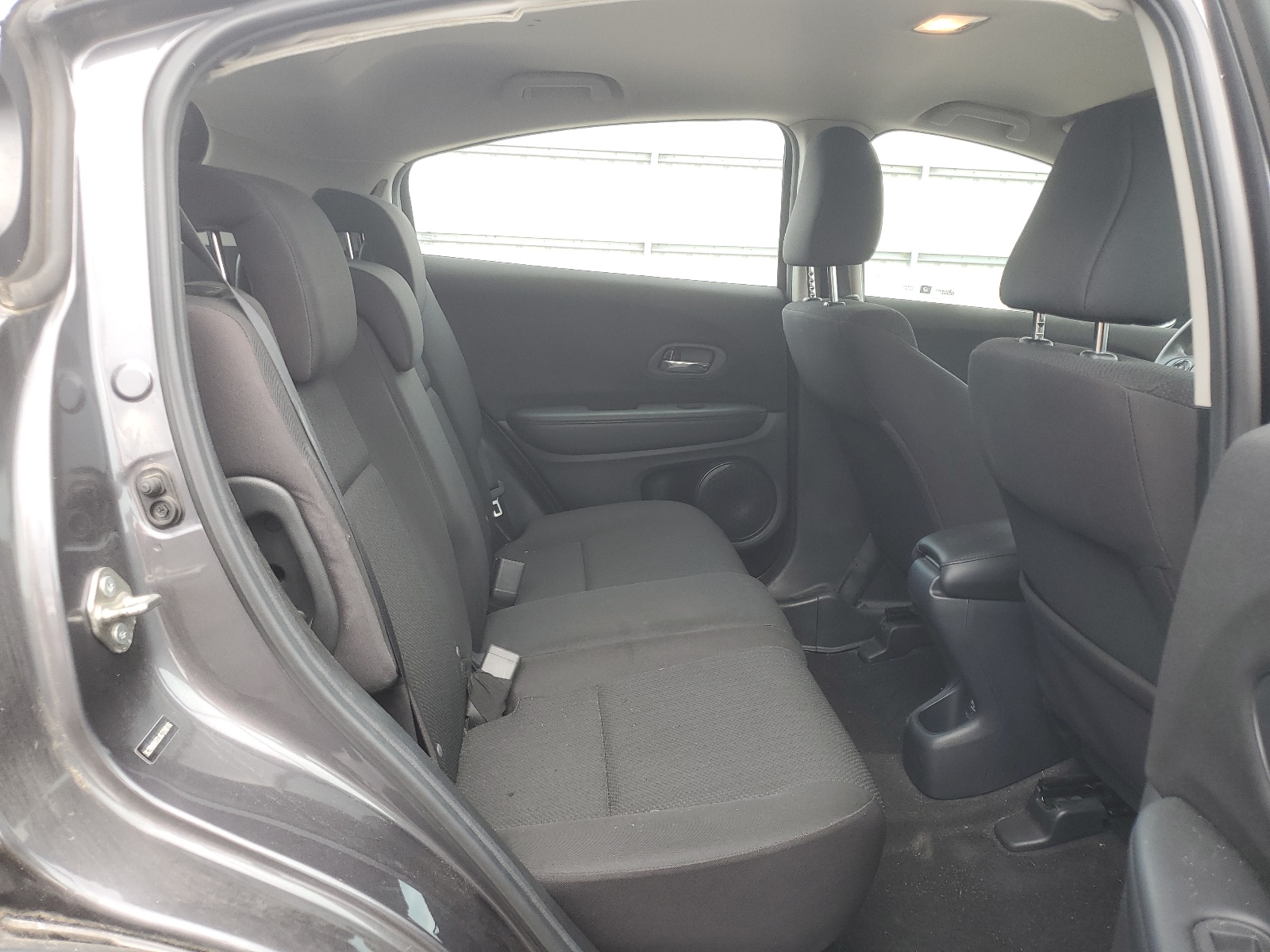 3CZRU6H32JG720016 2018 Honda Hr-V Lx